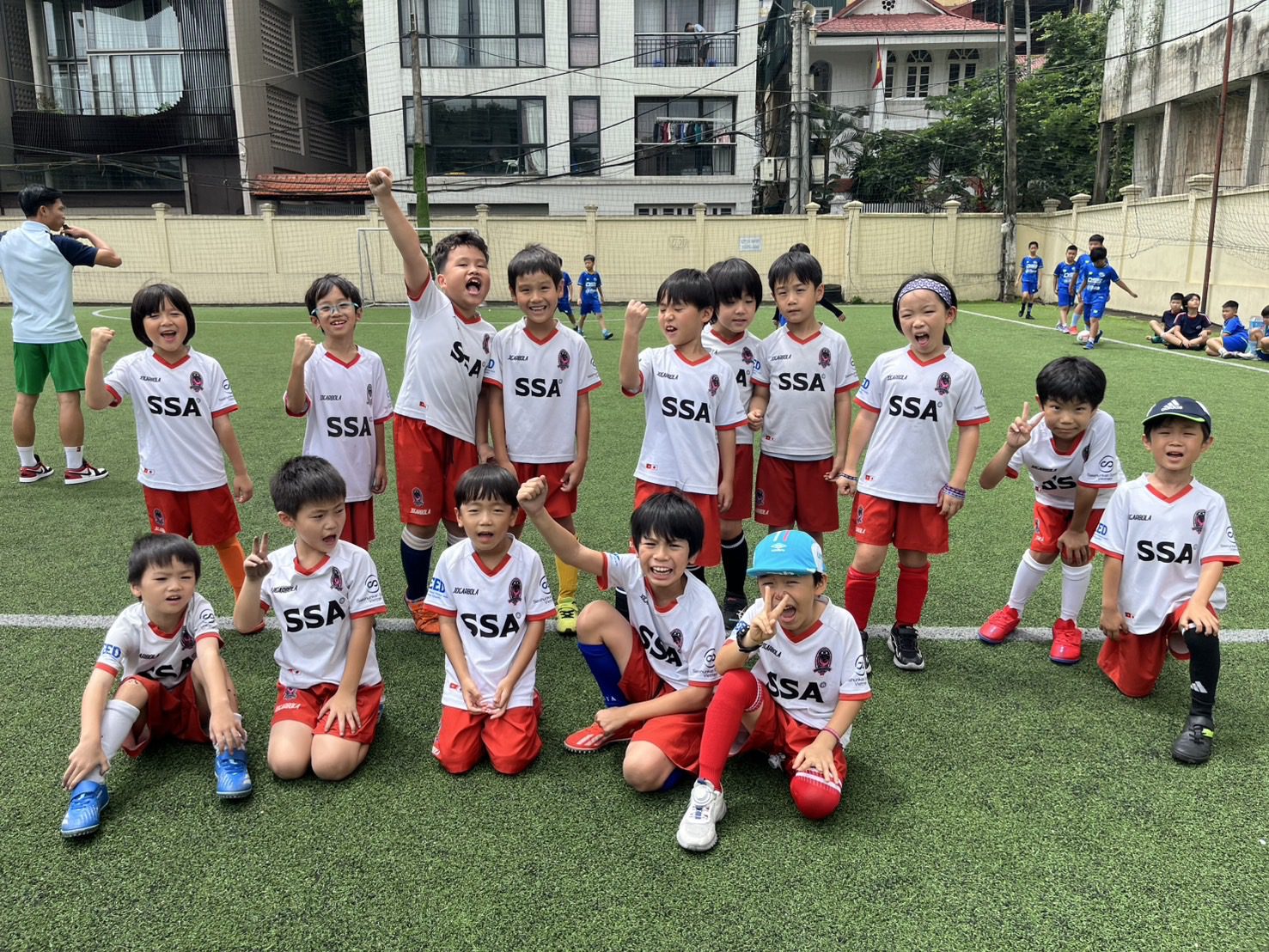 サッカー交流試合を開催しました⚽